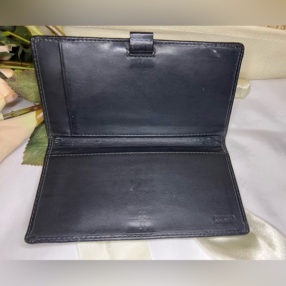 COACH VINTAGE CHECKBOOK HOLDER GUC - Picture 7 of 9